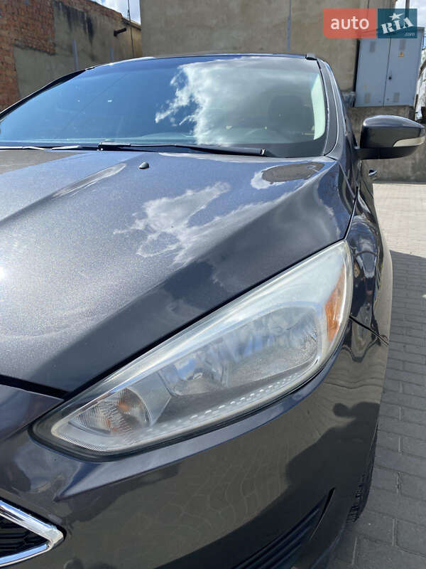 Седан Ford Focus 2015 в Черновцах