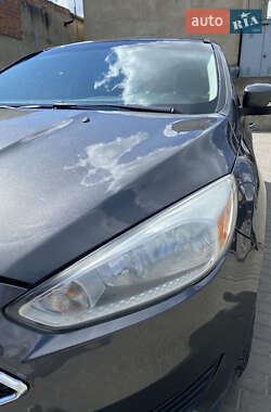 Седан Ford Focus 2015 в 