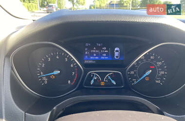 Седан Ford Focus 2015 в 