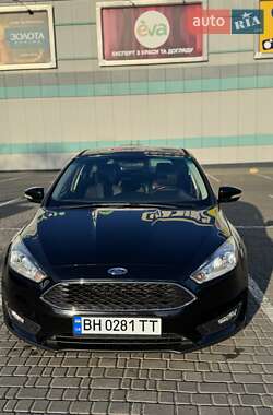 Хэтчбек Ford Focus 2014 в 