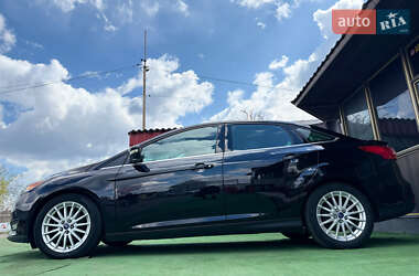 Седан Ford Focus 2016 в 