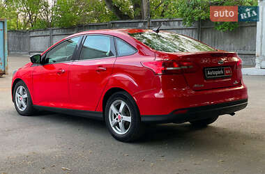 Седан Ford Focus 2016 в 