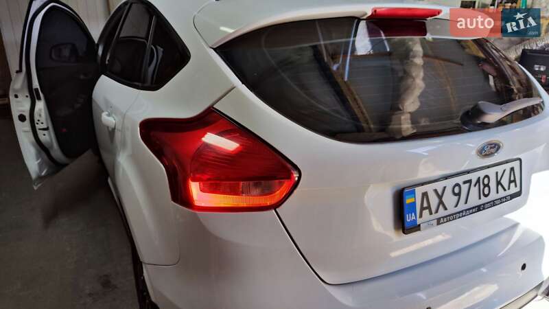 Хэтчбек Ford Focus 2015 в Харькове