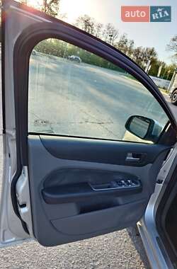 Хэтчбек Ford Focus 2009 в 