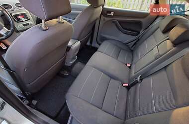 Хэтчбек Ford Focus 2009 в 