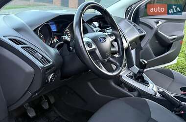 Хетчбек Ford Focus 2014 в 