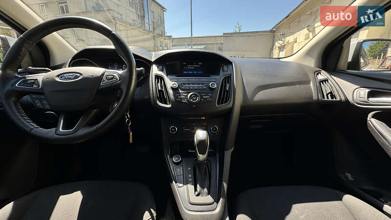 Седан Ford Focus 2015 в Львове