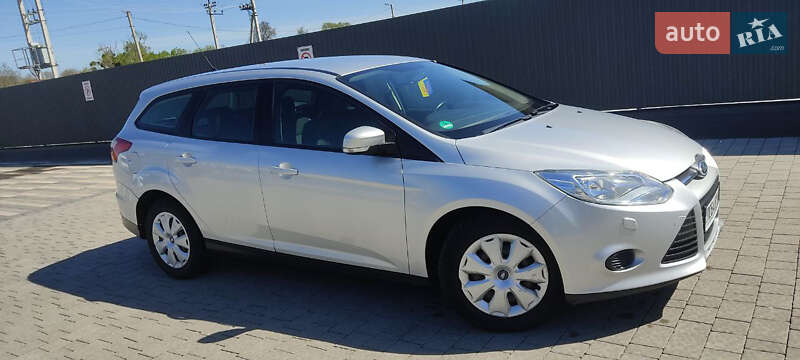 Универсал Ford Focus 2012 в 