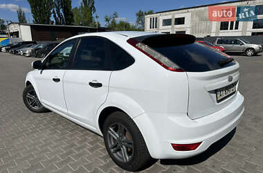 Хетчбек Ford Focus 2011 в 