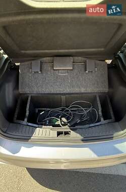 Хэтчбек Ford Focus 2013 в 