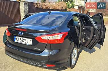 Седан Ford Focus 2014 в 