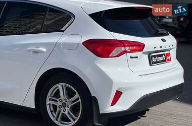 Хэтчбек Ford Focus 2019 в 