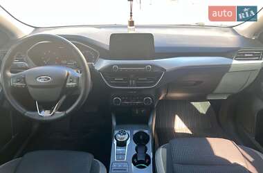 Хэтчбек Ford Focus 2019 в 