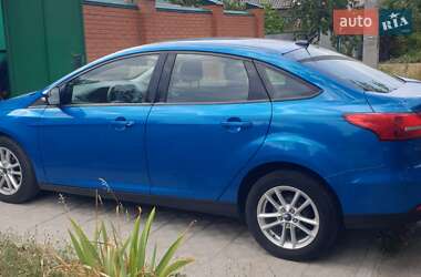 Седан Ford Focus 2015 в 