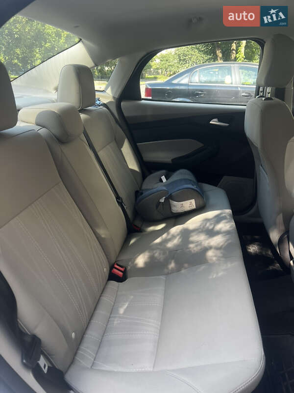 Седан Ford Focus 2017 в Луцке фото 7 Седан Ford Focus 2017 в Луцке