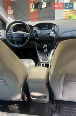 Седан Ford Focus 2017 в 
