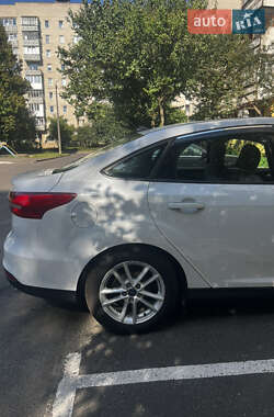 Седан Ford Focus 2017 в 