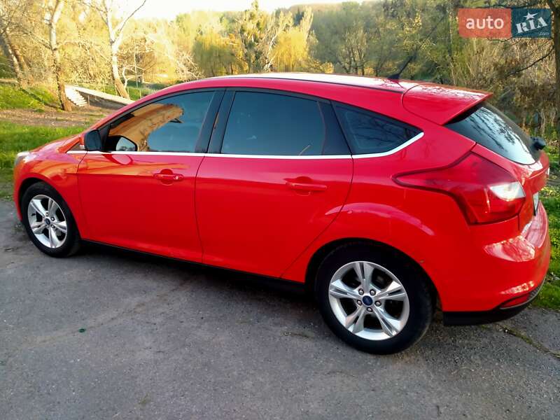 Хэтчбек Ford Focus 2013 в Полтаве фото 3 Хэтчбек Ford Focus 2013 в Полтаве