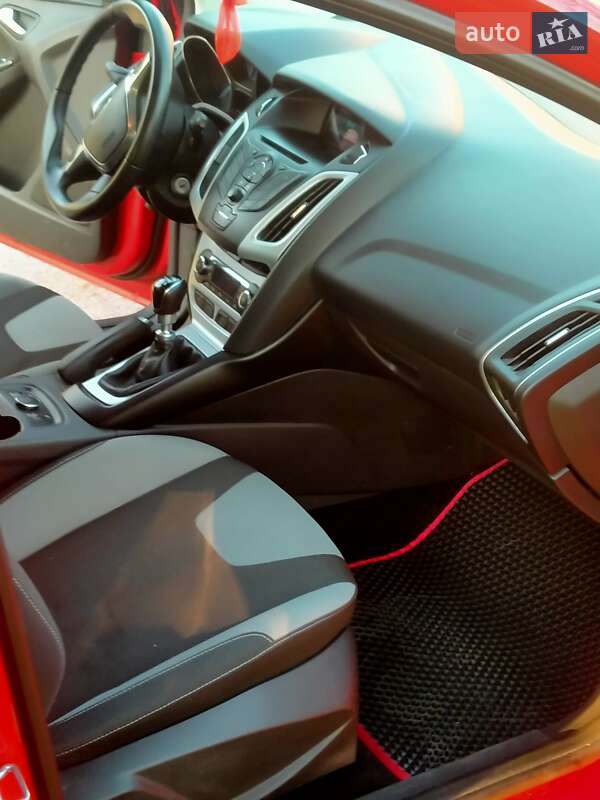 Хэтчбек Ford Focus 2013 в Полтаве фото 7 Хэтчбек Ford Focus 2013 в Полтаве