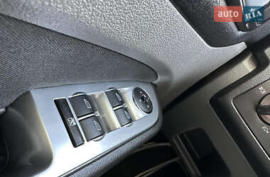 Хэтчбек Ford Focus 2010 в 