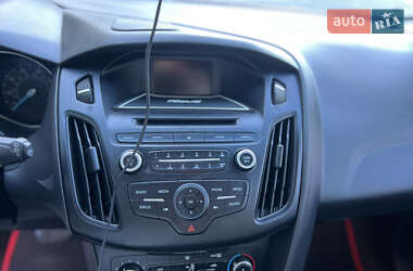 Хэтчбек Ford Focus 2017 в 