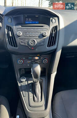 Седан Ford Focus 2017 в 