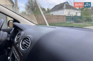Универсал Ford Focus 2010 в 