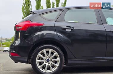 Хэтчбек Ford Focus 2015 в 