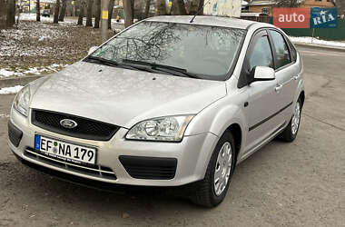 Хэтчбек Ford Focus 2006 в 