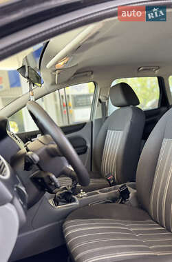 Универсал Ford Focus 2010 в 