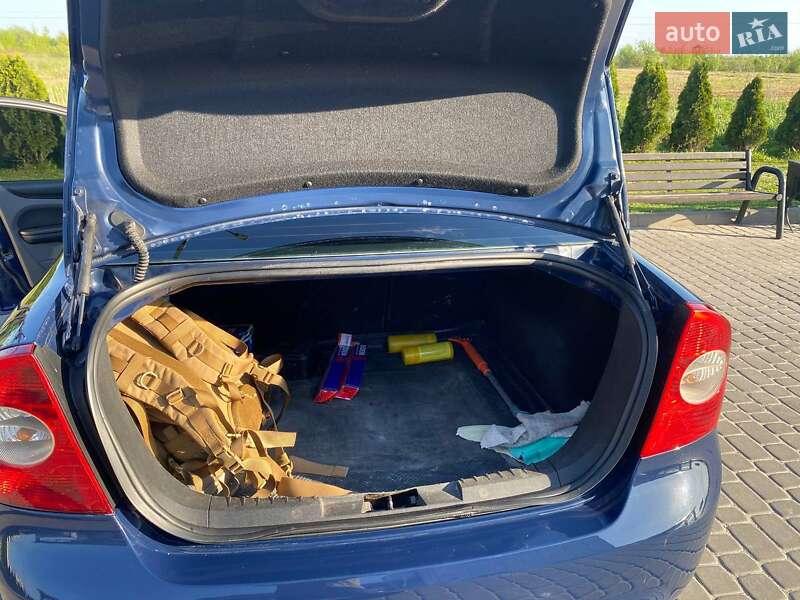 Седан Ford Focus 2008 в Комарному