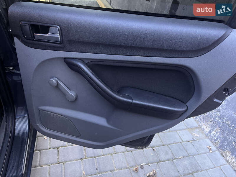 Хэтчбек Ford Focus 2011 в Одессе