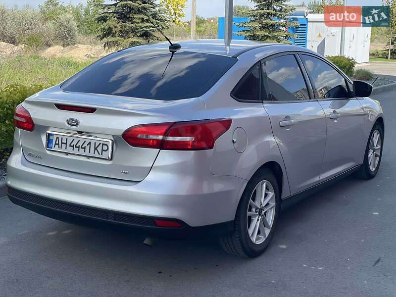Седан Ford Focus 2015 в Дніпрі