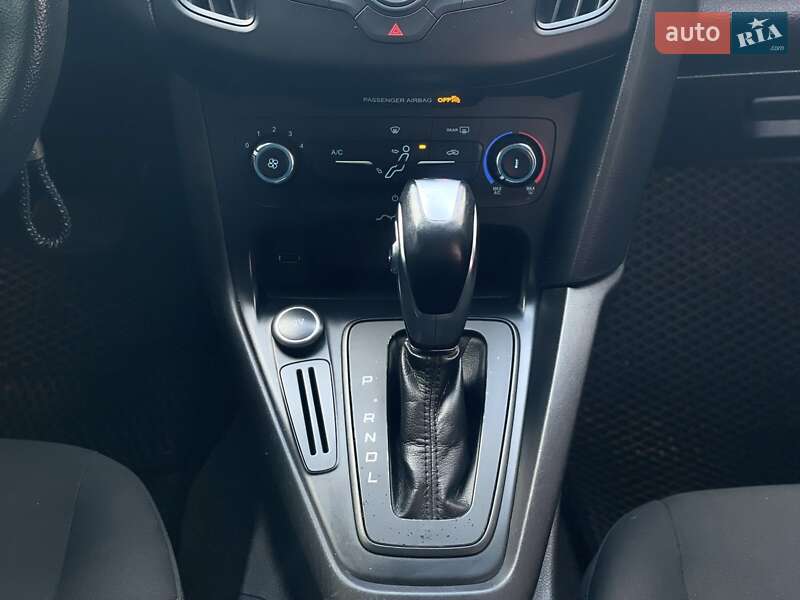 Седан Ford Focus 2015 в Дніпрі