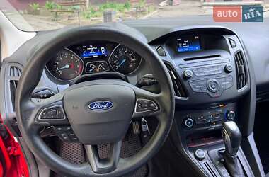 Хетчбек Ford Focus 2015 в 