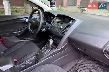 Хетчбек Ford Focus 2015 в 