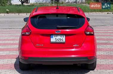 Хетчбек Ford Focus 2015 в 