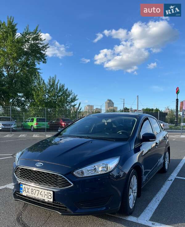 Седан Ford Focus 2018 в 