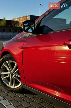 Седан Ford Focus 2016 в 