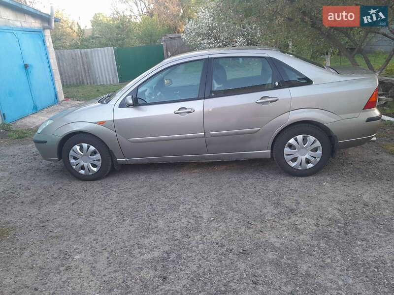 Седан Ford Focus 2003 в 