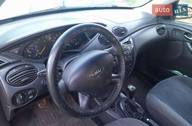 Седан Ford Focus 2003 в 