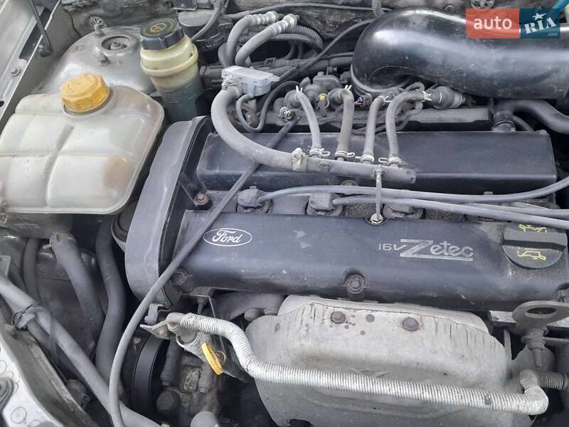 Седан Ford Focus 2003 в Вышгороде
