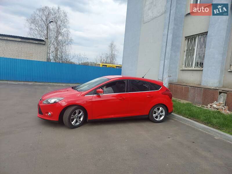Хэтчбек Ford Focus 2012 в Бахмаче