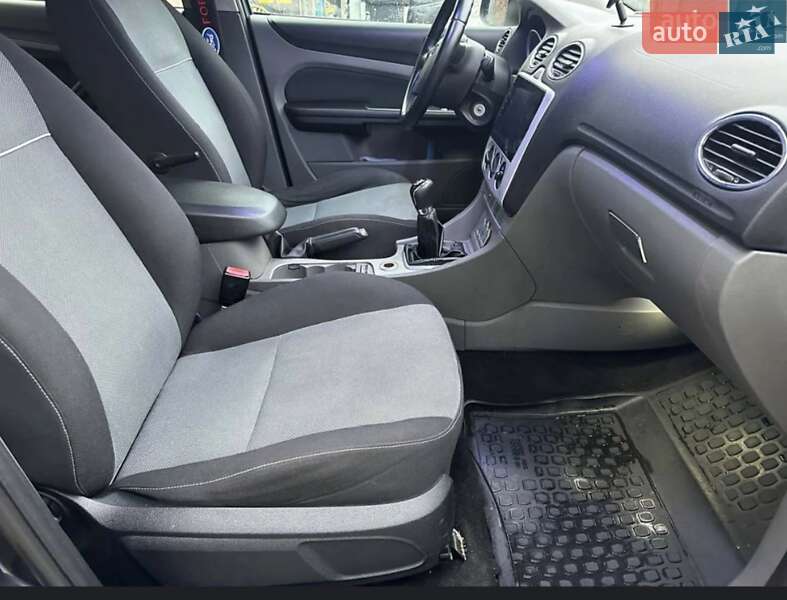 Седан Ford Focus 2010 в Киеве