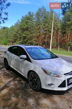 Хэтчбек Ford Focus 2014 в 