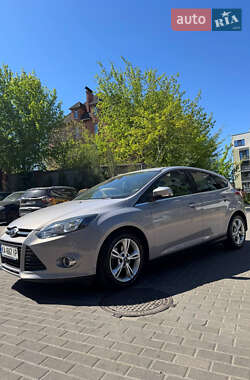 Хэтчбек Ford Focus 2014 в Киеве