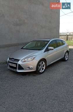 Хэтчбек Ford Focus 2013 в 