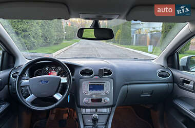 Хэтчбек Ford Focus 2009 в 
