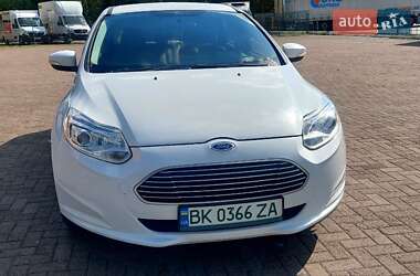 Хэтчбек Ford Focus 2014 в Ровно