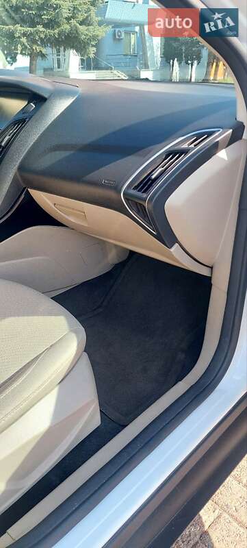 Хетчбек Ford Focus 2014 в Рівному фото 11 Хетчбек Ford Focus 2014 в Рівному